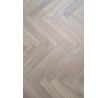 Dubová vrstvená parketa-vzor rybia kosť 11x150x665 standart triedenie, shadow waxoil, kartáč, 4V hrana